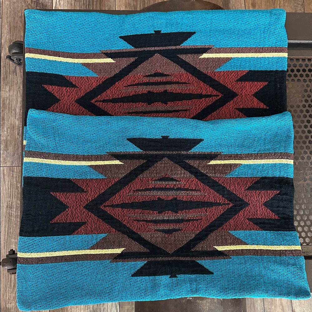 Aztec Lumbar Pillow Covers Set/2